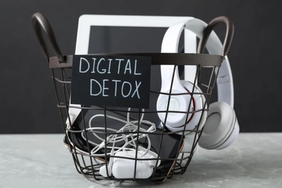 Scroll HP Bikin Stres? Coba Lakukan Digital Detox sebelum Kesehatan Mental Ambruk