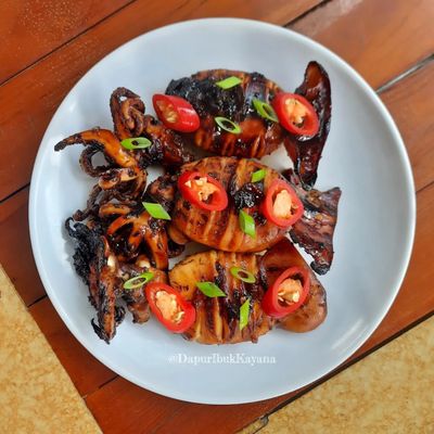 Cuma 45 Menit! Begini Cara Membuat Cumi Bakar Kecap yang Gurih Manis