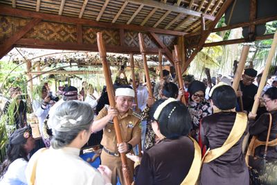 Tradisi Seren Taun 1957 Saka Kembali Menghidupkan Nilai Syukur dan Persaudaraan