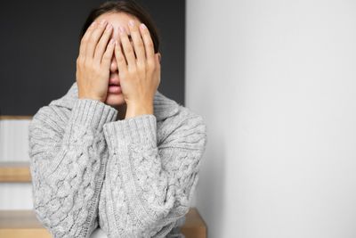 Menahan Tangis Punya Efek bagi Emosi, Dampaknya Jangka Panjang!