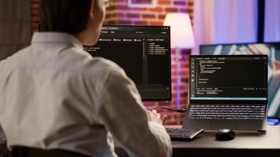 5 Laptop Programmer dengan Performa Kencang, Cocok untuk Coding Berat dan Multitasking