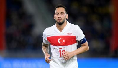 Hakan Calhanoglu Pede Turki Akan Kalahkan Australia