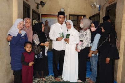 Haru! Tahanan Narkoba di Polres Pringsewu Nikahi Kekasihnya di Dalam Rutan, Mahar Rp126.000