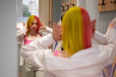 Tips Persiapan Rambut sebelum Diwarnai, Dijamin Gak Mudah Rusak!