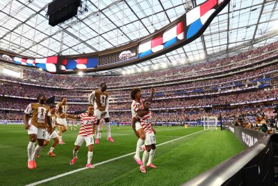 Balogun Brace, AS Cukur Paraguay 4-1 Di Laga Pembuka Grup D!