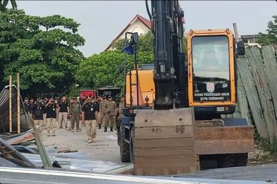 Lapak Pedagang dan Parkir Liar dibongkar, Ganggu Aktivitas Masyarakat