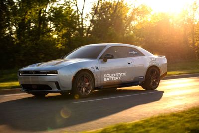 Stellantis Uji Baterai Solid-State di Dodge Charger, Era Baru Mobil Listrik Makin Dekat