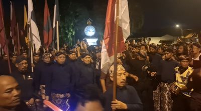 Mubeng Beteng Malam 1 Suro 2026 di Jogja: Pertama Kalinya Ada Wayangan Karena Alasan Ini dan Doakan Kedamaian Indonesia
