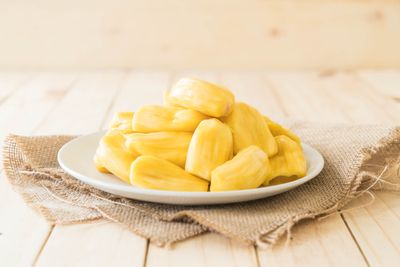 Buah yang Mirip Nangka, Yuk Kenalan dengan Cempedak!