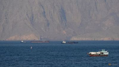 AS dan Iran Capai Kesepakatan Akhiri Perang, Nasib Selat Hormuz Masih Belum Jelas