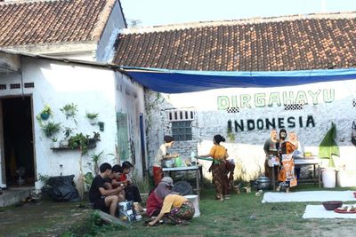 Mahasiswa Pendidikan Tari Unila Angkat Tradisi Rewang dalam Pertunjukan Koreografi Lingkungan