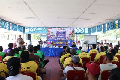 Hari Bhayangkara ke-80, Kapolda Kaltara Sapa Mitra Ojol Lewat Program Polantas Menyapa