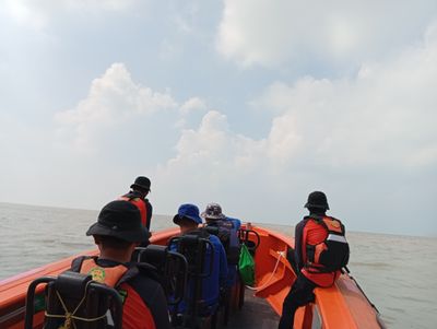 Operasi SAR KM Arof Ditutup, Satu ABK Ditemukan Meninggal dan Satu Korban Masih Hilang
