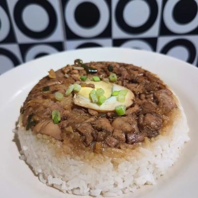Sajian Hangat Nasi Tim Ayam yang Cocok Dinikmati Saat Hujan