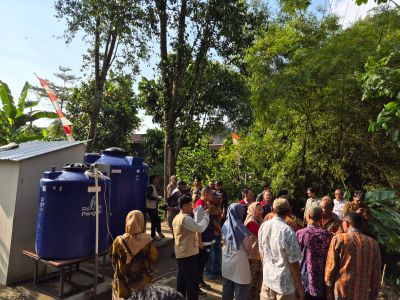 Atasi Krisis Air di Sleman, UGM dan Hutama Karya Ubah Air Hujan Jadi Air Minum
