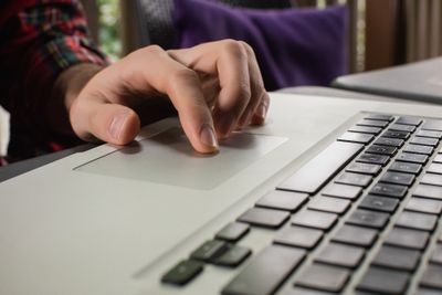 Touchpad Laptop Tidak Berfungsi? Coba Cara Ini untuk Mengatasinya