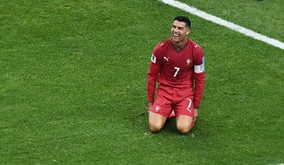 Brace Cristiano Ronaldo Bawa Portugal Pesta Gol Lawan Uzbekistan