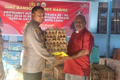 Sambut HUT Bhayangkara Ke-80, Polres Nabire Bagikan 1.000 Bansos