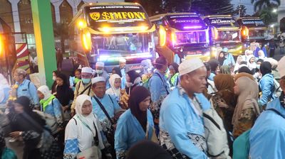 Haru dan Syukur, Kloter BDJ 15 Debarkasi Banjarmasin Tiba di Tanah Air Usai Tunaikan Ibadah Haji