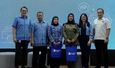 Tak Menyerah dengan Keterbatasan, Kisah Annisya Anak Sopir Taksi Sukses Jadi ASN