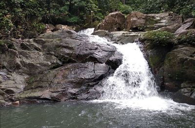 Eksplorasi Air Terjun Seratak Kotabaru: Surga Tersembunyi di Kalimantan Selatan