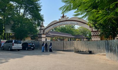 Penataan Alun-Alun Kota Serang Telah Dimulai, Aktifitas Warga Didalam Dihentikan Sementara