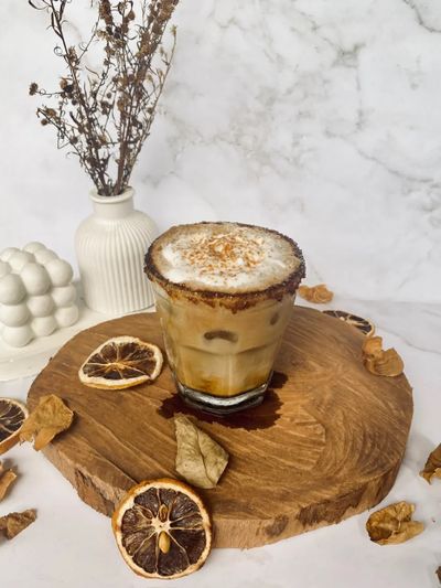 Modal Kopi Sachet! Ini Resep Sea Salt Latte Estetik ala Kafe Kekinian