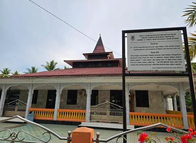 Menjelajahi Masjid Keramat Pelajau: Saksi Bisu Sejarah Islam Tertua di Kalimantan Selatan