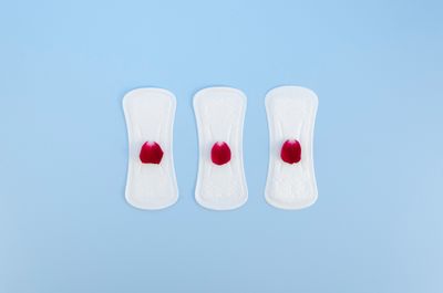 Warna Darah Menstruasi Bisa Berbeda, Mana yang Masih Normal?