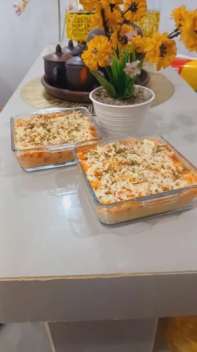 Gak Punya Oven? Tenang, Ini Cara Mudah Bikin Macaroni Schotel Kukus yang Teksturnya Tetap Lembut dan Padat