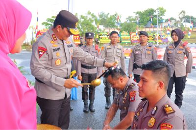 Upacara Kenaikan Pangkat Polda Kaltara, Kapolda Tekankan Amanah dan Tanggung Jawab Personel