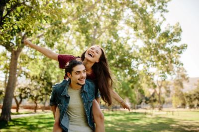 Rahasia Harmonis! Ini 7 Kalimat Ajaib yang Sering Diucapkan oleh Pasangan Bahagia