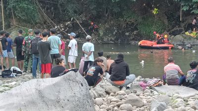 Bocah SMP Tewas Tenggelam Saat Berusaha Ambil Sandal Hanyut di Sungai Bedadung Jember