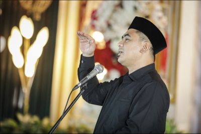 Kini Bukan Penghafal Al-Qur an Saja Yang Dapat Teli Asih, Tapi Juga Penghafal Kitab