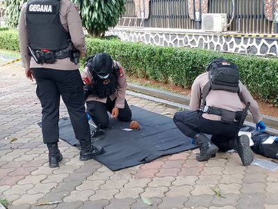 Geger Benda Diduga Mortir Ditemukan di Taman Mini Jaktim, Gegana Langsung Turun Tangan