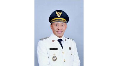 Mengenal Bupati Buton Utara Sekarang, Afirudin Mathara yang Memimpin Periode 2025–2030