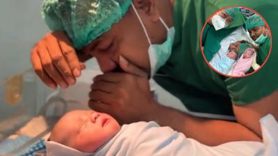 Momen Haru, Dokter Ini Temani Pasutri Berjuang 22 Tahun Menanti Anak