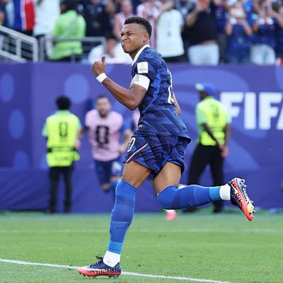 Kylian Mbappe Sindir Permainan Keras Paraguay: Mereka Enggak Niat Main Bola!