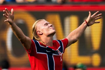 Brace Erling Haaland Bawa Norwegia Lolos ke Perempatfinal Piala Dunia 2026