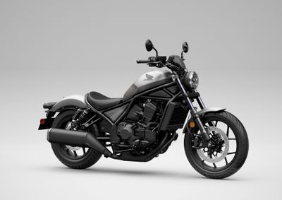 Honda Rebel 1100 Punya Warna Baru, Pilih Silver atau Hitam?