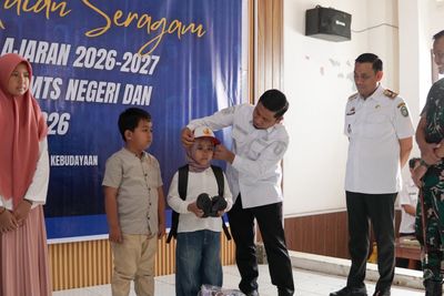 Ringankan Beban Ortu, Pemkot Parepare Realisasikan Program Seragam dan Perlengkapan Sekolah Gratis
