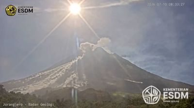 Awan Panas Guguran Gunung Merapi Meluncur ke Barat Daya Sejauh 2 Km Hari Ini