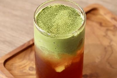 Cobain Minuman Kekinian! Resep Lychee Peach Tea Matcha Cloud yang Segar dan Creamy Banget