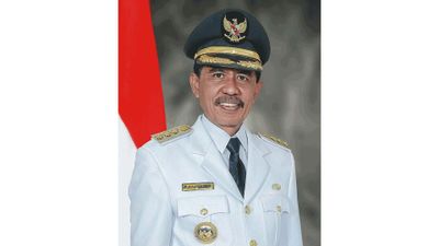 Profil Bupati Kolaka Utara yang Sedang Menjabat Sekarang