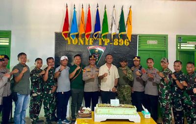 TNI-Polri Kian Solid, Polres Sarolangun Beri Kejutan di Hari Ulang Tahun Danyonif