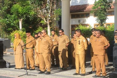 Sekda Halmahera Tengah Apresiasi Disiplin ASN Meningkat, Ingatkan Kinerja dan Pelayanan Tetap Maksimal