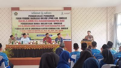 Kunjungi Simeulue, Staf Ahli Menag Tekankan Integritas dan Pelayanan Bersih bagi ASN