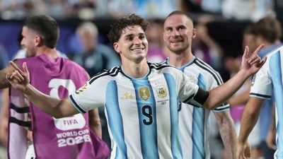 Jelang Duel Panas Lawan Inggris, Argentina Ingin Pakai Jersey Bertuah