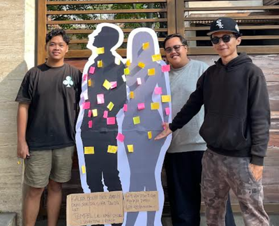 Bikin Standee Curhat di CFD Malang, Mahasiswa UMM Ini Bocorin Rahasia di Balik Blink Box Dating