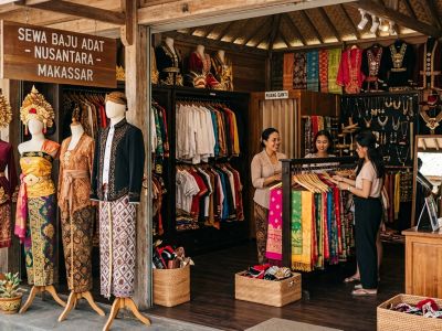 5 Rekomendasi Tempat Sewa Baju Adat di Makassar untuk Upacara 17 Agustus, Murah dan Lengkap Koleksinya